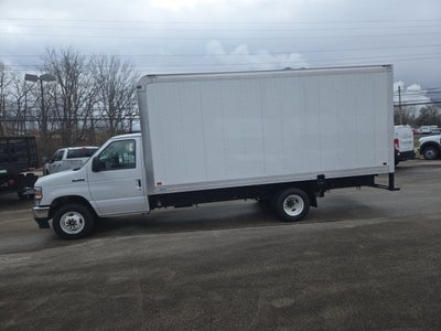 2025 Ford E-Series Cutaway E-450 DRW 176 WB