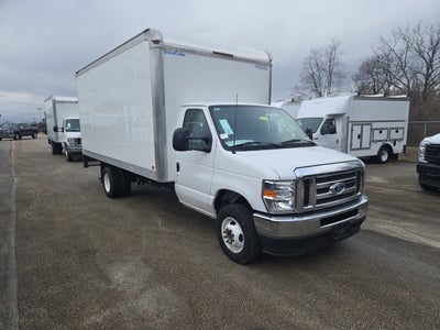2025 Ford E-Series Cutaway E-450 DRW 176 WB