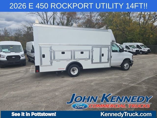 2026 Ford E-Series Cutaway E-450 DRW 158 WB