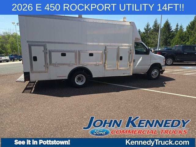 2026 Ford E-Series Cutaway E-450 DRW 158 WB