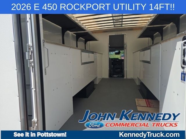 2026 Ford E-Series Cutaway E-450 DRW 158 WB