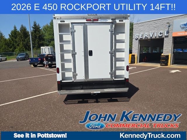 2026 Ford E-Series Cutaway E-450 DRW 158 WB