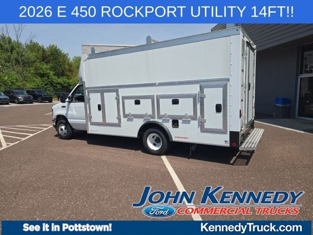 2026 Ford E-Series Cutaway E-450 DRW 158 WB