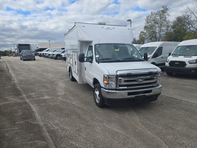 2026 Ford E-Series Cutaway E-450 DRW 158 WB