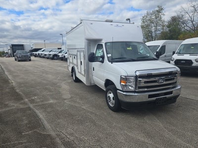 2026 Ford E-Series Cutaway E-450 DRW 158 WB