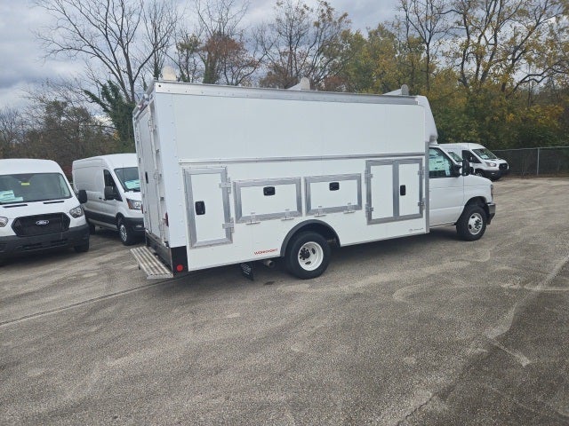 2026 Ford E-Series Cutaway E-450 DRW 158 WB