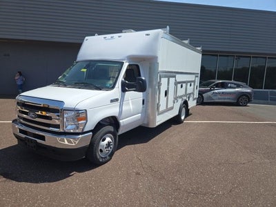 2026 Ford E-Series Cutaway E-450 DRW 158 WB
