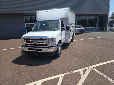 2026 Ford E-Series Cutaway E-450 DRW 158 WB