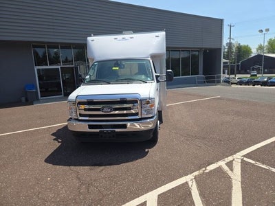2026 Ford E-Series Cutaway E-450 DRW 158 WB