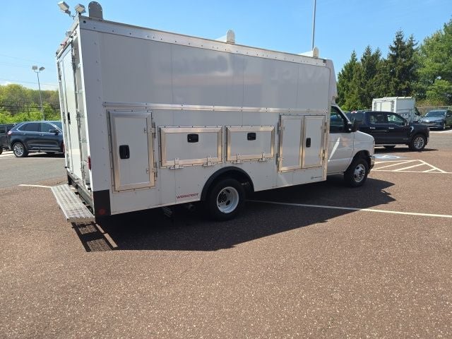 2026 Ford E-Series Cutaway E-450 DRW 158 WB