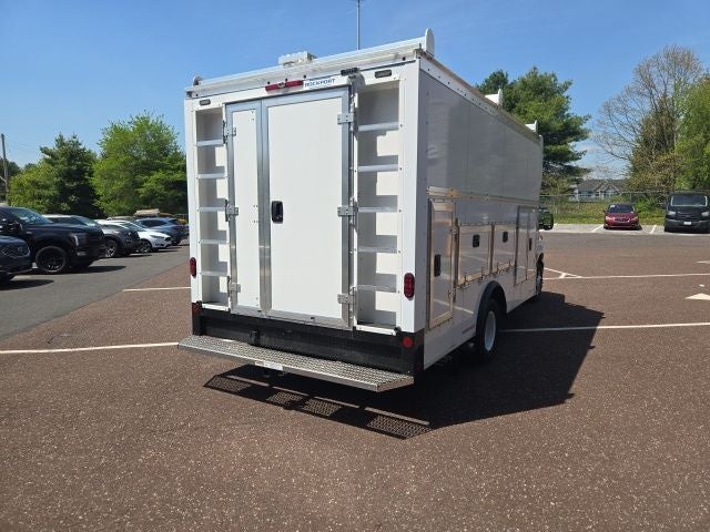 2026 Ford E-Series Cutaway E-450 DRW 158 WB