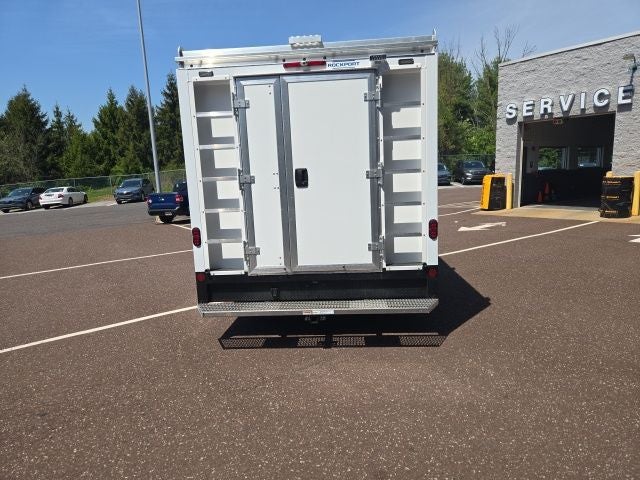 2026 Ford E-Series Cutaway E-450 DRW 158 WB