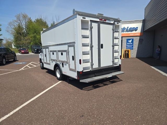 2026 Ford E-Series Cutaway E-450 DRW 158 WB