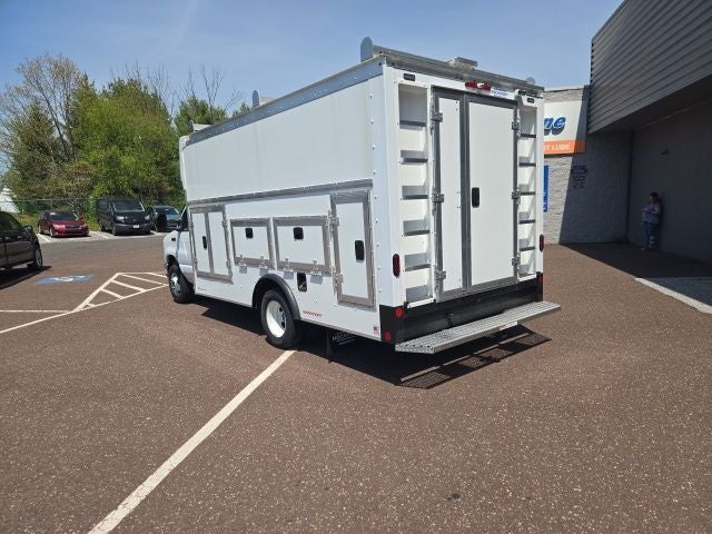 2026 Ford E-Series Cutaway E-450 DRW 158 WB