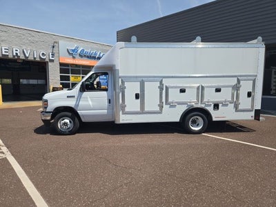 2026 Ford E-Series Cutaway E-450 DRW 158 WB