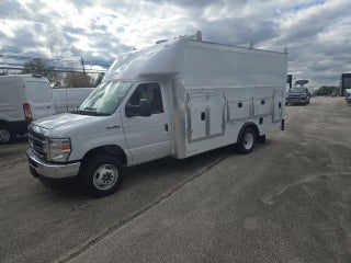 2026 Ford E-Series Cutaway E-450 DRW 158 WB