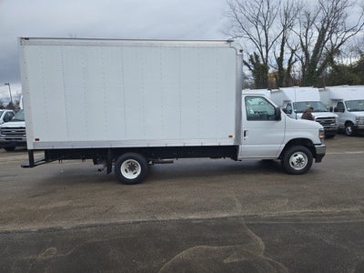 2025 Ford E-Series Cutaway E-450 DRW 158 WB