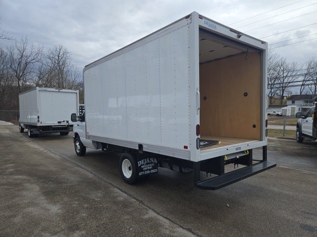 2025 Ford E-Series Cutaway E-450 DRW 158 WB
