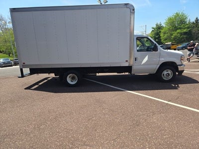 2025 Ford E-Series Cutaway E-450 DRW 158 WB