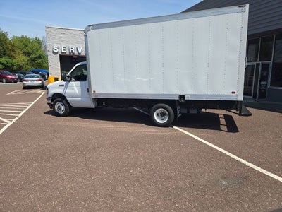 2025 Ford E-Series Cutaway E-450 DRW 158 WB