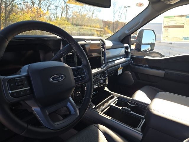 2026 Ford Super Duty F-250 SRW LARIAT 4WD Crew Cab 6.75' Box