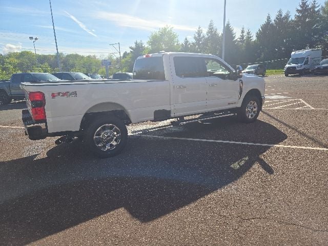 2026 Ford Super Duty F-250 SRW LARIAT 4WD Crew Cab 8' Box