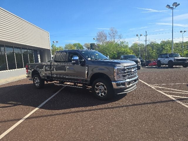 2026 Ford Super Duty F-250 SRW LARIAT 4WD Crew Cab 8' Box