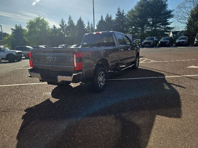 2026 Ford Super Duty F-250 SRW LARIAT 4WD Crew Cab 8' Box