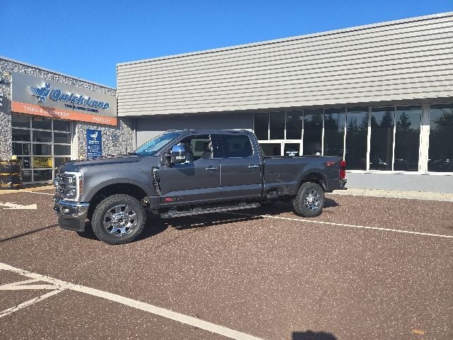 2026 Ford Super Duty F-250 SRW LARIAT 4WD Crew Cab 8' Box
