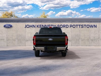 2027 Ford Super Duty F-350 SRW LARIAT 4WD Crew Cab 6.75' Box