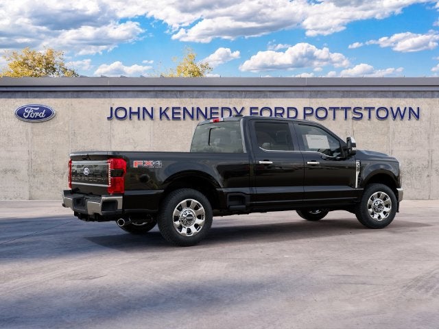 2027 Ford Super Duty F-350 SRW LARIAT 4WD Crew Cab 6.75' Box