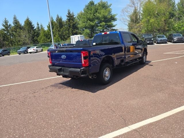 2026 Ford Super Duty F-350 SRW XL 4WD Crew Cab 6.75' Box