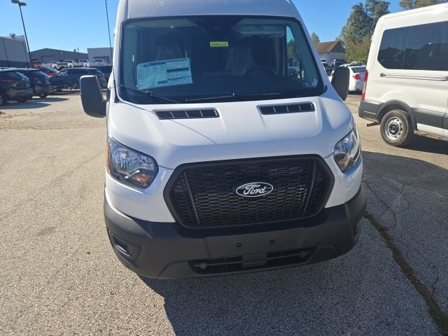 2026 Ford Transit Cargo Van T-250 148 Med Rf 9150 GVWR RWD
