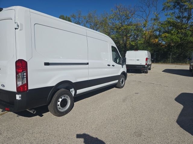 2026 Ford Transit Cargo Van T-250 148 Med Rf 9150 GVWR RWD