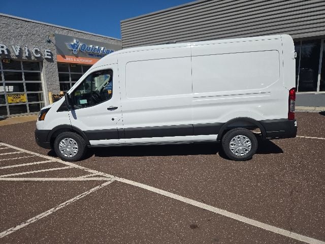2026 Ford Transit Cargo Van T-250 148 Med Rf 9150 GVWR RWD