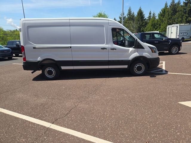2026 Ford Transit Cargo Van T-250 148 Med Rf 9150 GVWR RWD