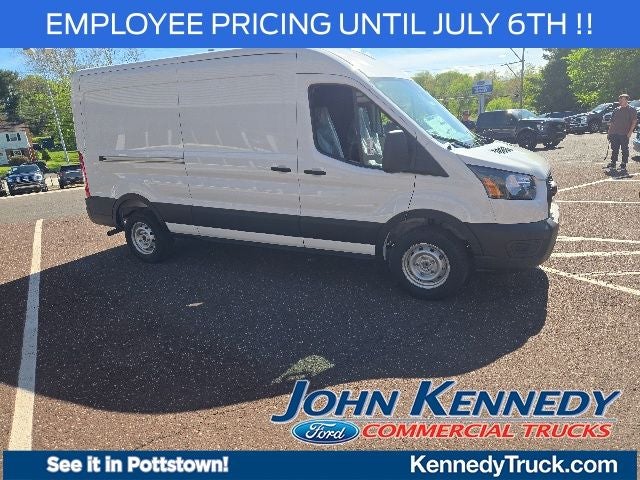 2026 Ford Transit Cargo Van T-250 148 Med Rf 9150 GVWR RWD