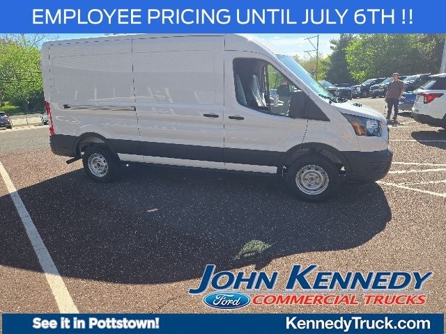 2026 Ford Transit Cargo Van T-250 148 Med Rf 9150 GVWR RWD