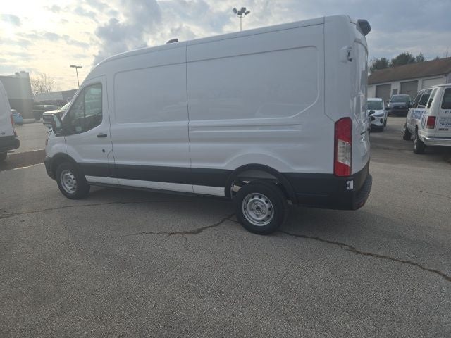 2026 Ford Transit Cargo Van T-250 148 Med Rf 9150 GVWR RWD