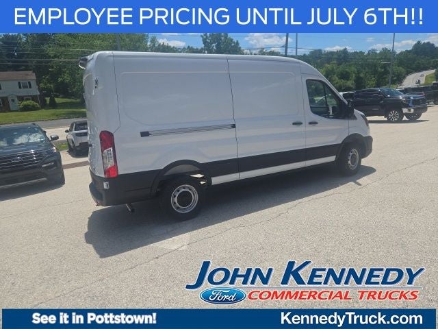 2026 Ford Transit Cargo Van T-250 148 Med Rf 9150 GVWR RWD