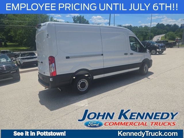 2026 Ford Transit Cargo Van T-250 148 Med Rf 9150 GVWR RWD