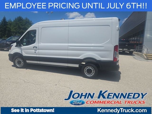 2026 Ford Transit Cargo Van T-250 148 Med Rf 9150 GVWR RWD