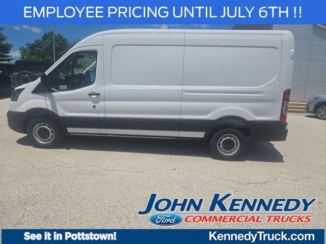 2026 Ford Transit Cargo Van T-250 148 Med Rf 9150 GVWR RWD