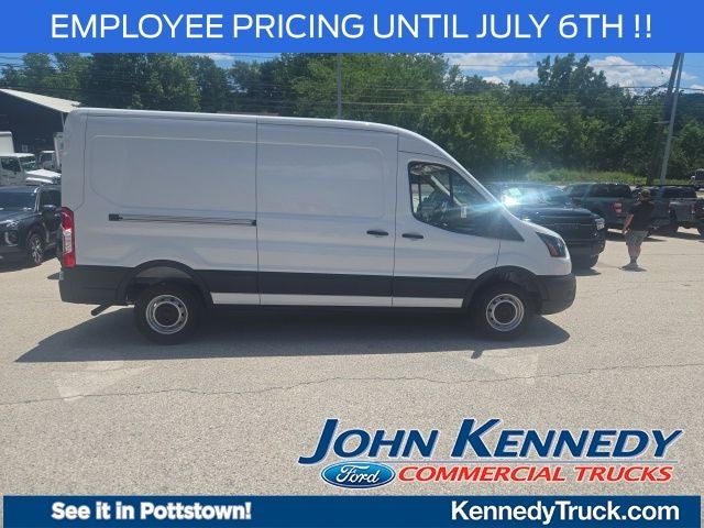 2026 Ford Transit Cargo Van T-250 148 Med Rf 9150 GVWR RWD