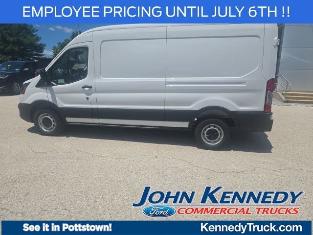 2026 Ford Transit Cargo Van T-250 148 Med Rf 9150 GVWR RWD