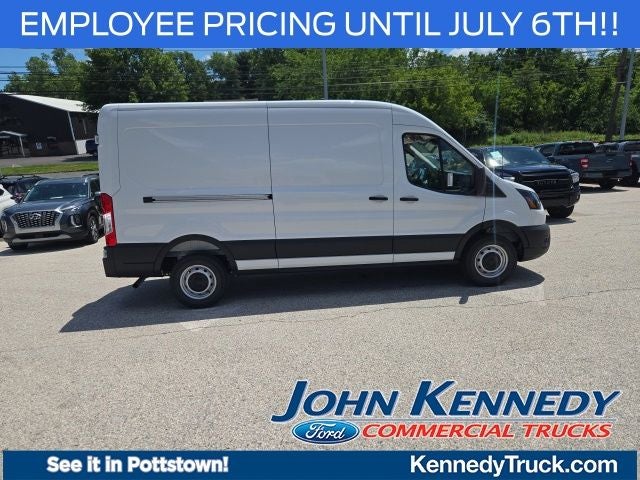 2026 Ford Transit Cargo Van T-250 148 Med Rf 9150 GVWR RWD