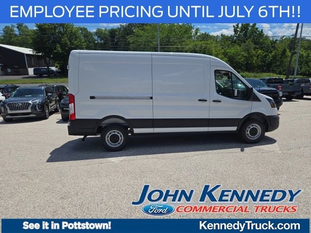 2026 Ford Transit Cargo Van T-250 148 Med Rf 9150 GVWR RWD