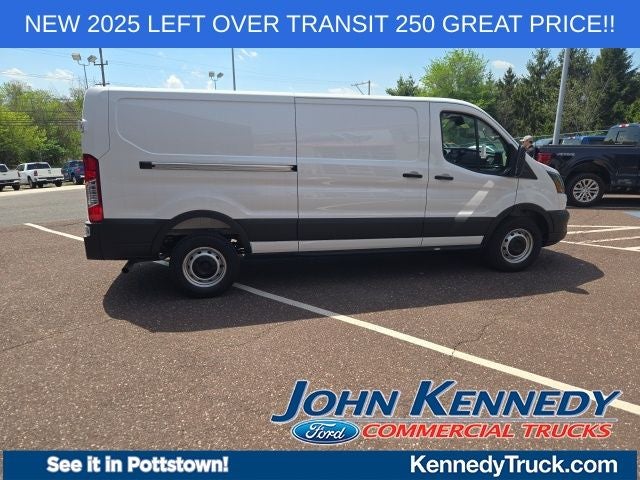 2025 Ford Transit Cargo Van T-250 148 Low Rf 9070 GVWR RWD