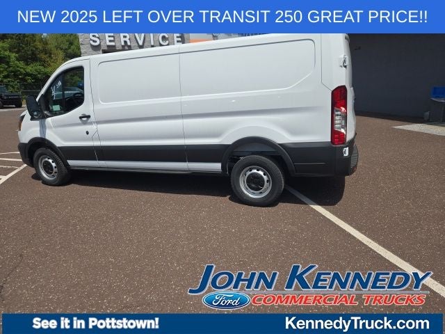 2025 Ford Transit Cargo Van T-250 148 Low Rf 9070 GVWR RWD