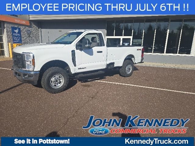 2026 Ford Super Duty F-250 SRW XL 4WD Reg Cab 8' Box